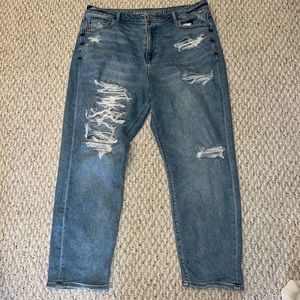 American Eagle Mom Jeans